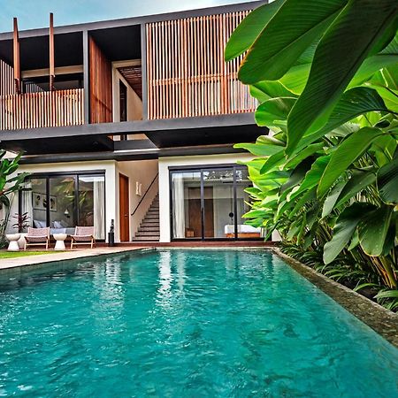 New 4 Bedroom 5 Min Walk To Berawa Beach Enclosed Livng Canggu  Luaran gambar