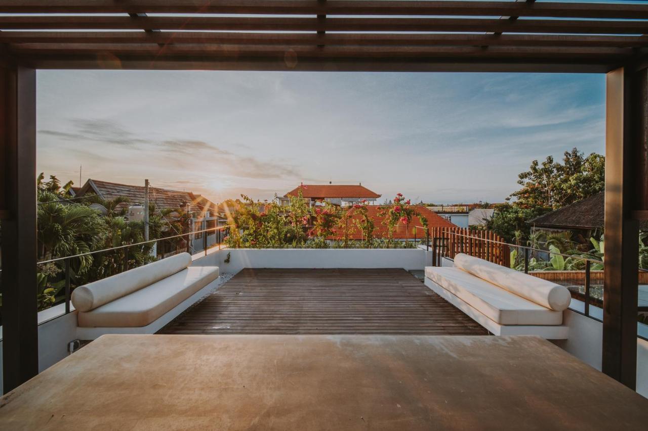 New 4 Bedroom 5 Min Walk To Berawa Beach Enclosed Livng Canggu  Luaran gambar