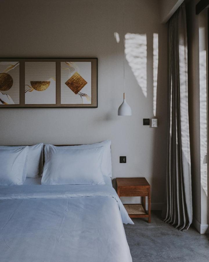 New 4 Bedroom 5 Min Walk To Berawa Beach Enclosed Livng Canggu  Luaran gambar