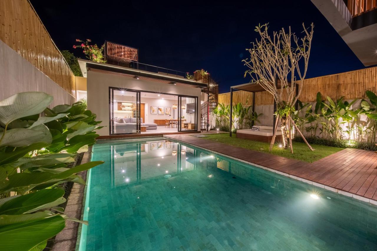 New 4 Bedroom 5 Min Walk To Berawa Beach Enclosed Livng Canggu  Luaran gambar